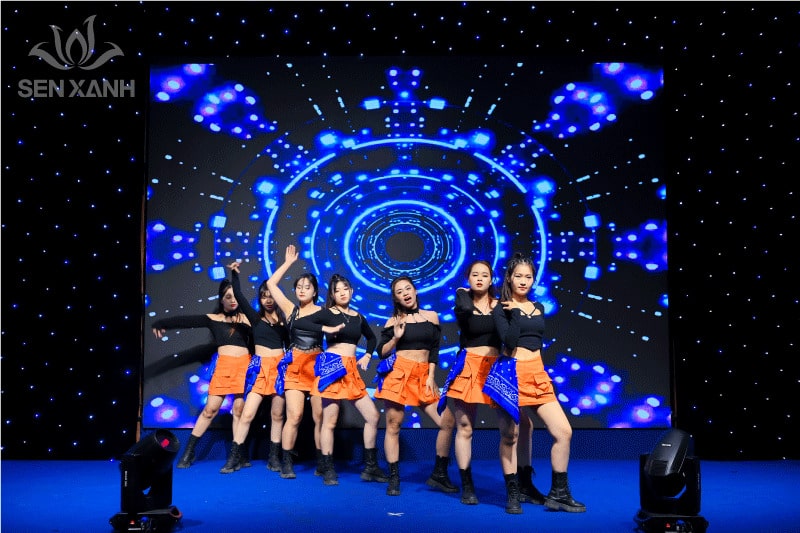 Đại tiệc &ldquo;Thanks Party TNG&rdquo; ho&agrave;nh tr&aacute;ng kh&ocirc;ng thể thiếu c&aacute;c tiết mục văn nghệ