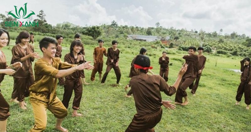 Tr&ograve; chơi tạo nhiều tiếng cười v&agrave; ph&ugrave; hợp mọi lứa tuổi.