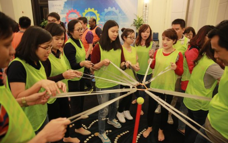 Tr&ograve; chơi c&acirc;n bằng tuyệt đối&nbsp; đ&ograve;i hỏi th&agrave;nh vi&ecirc;n trong đội chơi phải thật kh&eacute;o l&eacute;o