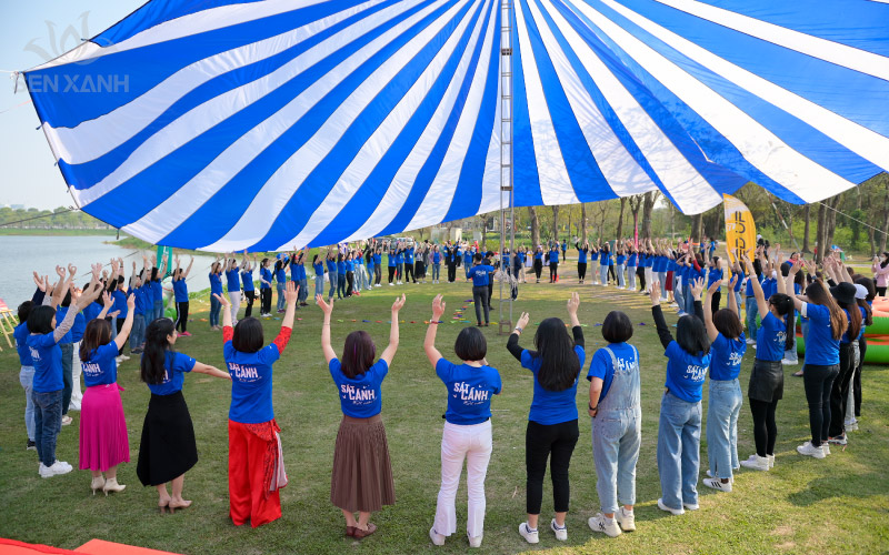 Team building của team Hocmai được tổ chức tại c&ocirc;ng vi&ecirc;n Y&ecirc;n Sở, ngoại th&agrave;nh H&agrave; Nội