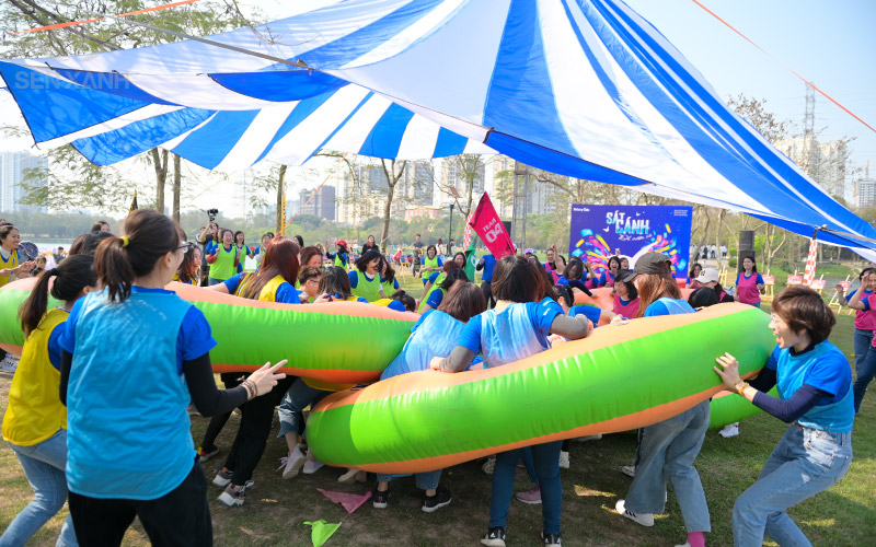 Tr&ograve; chơi thể lực theo team được c&aacute;c th&agrave;nh vi&ecirc;n Hocmai hưởng ứng nhiệt t&igrave;nh