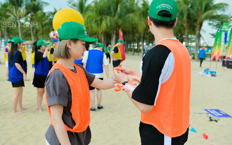 Tr&ograve; chơi &ldquo;T&igrave;m bạn&rdquo; l&agrave; tr&ograve; chơi Team Building hấp dẫn