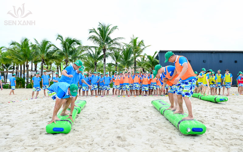 C&aacute;c hoạt động tr&ograve; chơi giải tr&iacute; được Sen Xanh thiết kế vui nhộn v&agrave; mang t&iacute;nh gắn kết cao