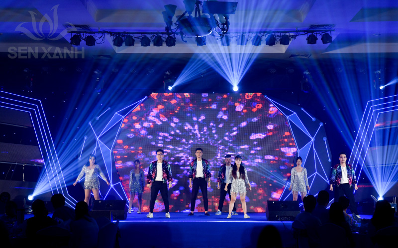 Tiết mục &acirc;m nhạc được Sen Xanh x&acirc;y dựng kịch bản với ti&ecirc;u ch&iacute; s&ocirc;i động v&agrave; thu h&uacute;t