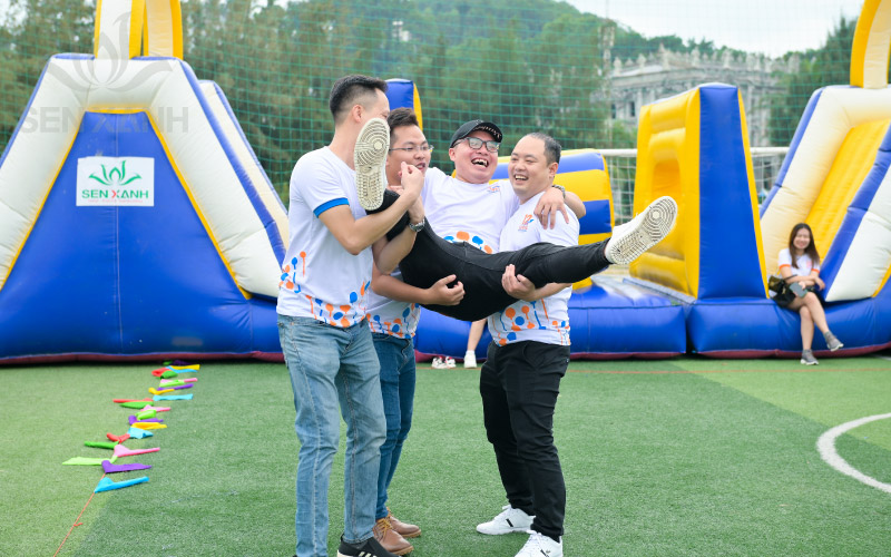C&aacute;c th&agrave;nh vi&ecirc;n của GENTIS t&iacute;ch cực, h&agrave;o hứng trong mỗi tr&ograve; chơi Team Building