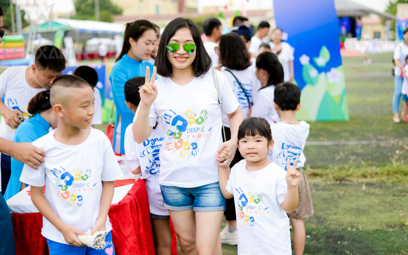 Sự kiện l&agrave; cơ hội để tăng th&ecirc;m tinh thần đo&agrave;n kết giữa c&aacute;c th&agrave;nh vi&ecirc;n trong c&ocirc;ng ty v&agrave; trong gia đ&igrave;nh với nhau&nbsp;