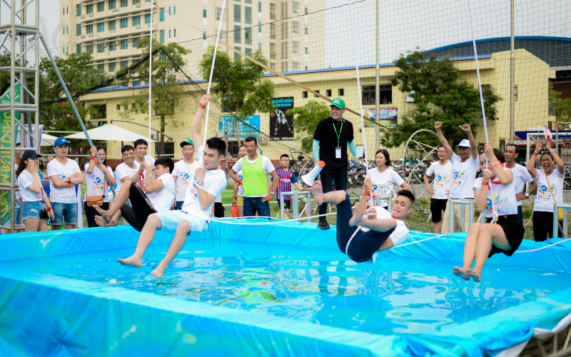 C&aacute;c tr&ograve; chơi với nước cũng l&agrave; phần g&acirc;y được ấn tượng v&agrave; th&iacute;ch th&uacute; nhất cho c&aacute;c &ldquo;th&agrave;nh vi&ecirc;n nh&iacute;&rdquo;