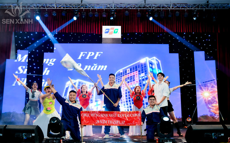 C&aacute;c tiết mục văn nghệ s&ocirc;i động