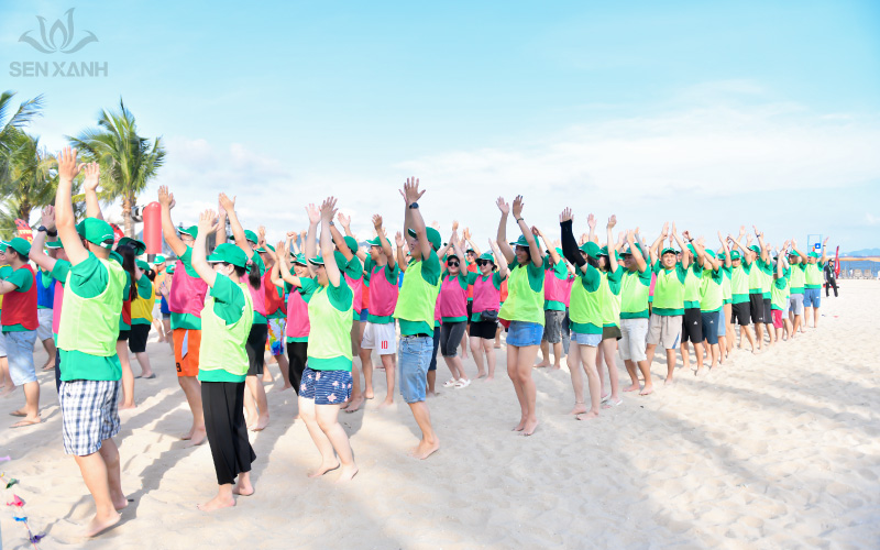 Chia đội l&agrave; phần quan trọng để tr&ograve; chơi Team Building được diễn ra su&ocirc;n sẻ theo kế hoạch đ&atilde; x&acirc;y dựng&nbsp;