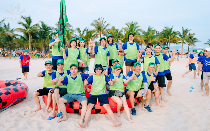 C&aacute;c th&agrave;nh vi&ecirc;n ho&agrave; m&igrave;nh v&agrave; chương tr&igrave;nh Team Building ấn tượng v&agrave; tăng cường tinh thần đo&agrave;n kết với nhau