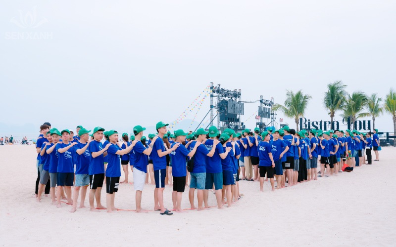 Phần Khởi động v&agrave; Xếp chữ được c&aacute;c th&agrave;nh vi&ecirc;n NITTO Việt Nam h&agrave;o hứng tham gia