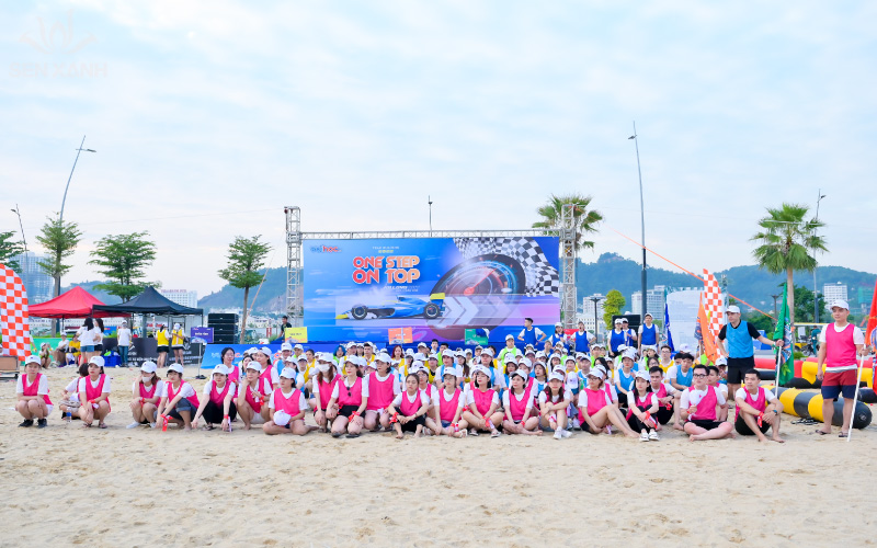 Đối với chương tr&igrave;nh Team Building số lượng th&agrave;nh vi&ecirc;n lớn, cần sự tổ chức kỹ lưỡng v&agrave; b&agrave;i bản