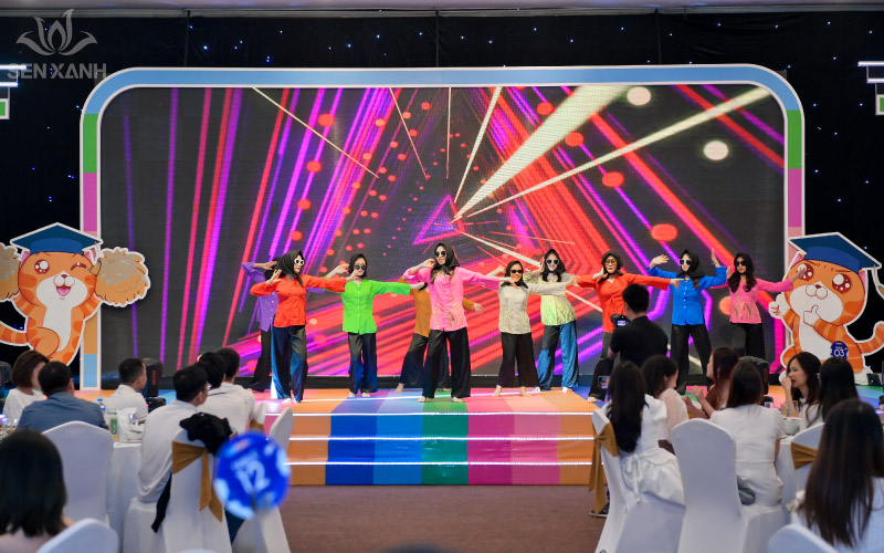 C&aacute;c th&agrave;nh vi&ecirc;n Vui Học thỏa sức thể hiện c&aacute; t&iacute;nh qua c&aacute;c phần chơi đầy s&aacute;ng tạo do Sen Xanh l&ecirc;n kịch bản