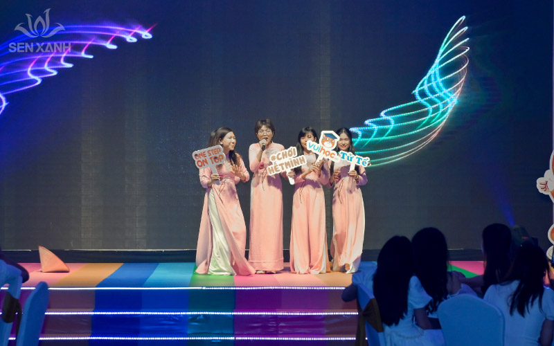 C&aacute;c th&agrave;nh vi&ecirc;n Vui Học thỏa sức thể hiện c&aacute; t&iacute;nh qua c&aacute;c phần chơi đầy s&aacute;ng tạo do Sen Xanh l&ecirc;n kịch bản