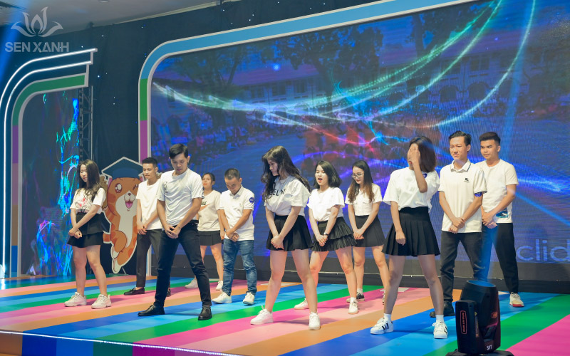 C&aacute;c th&agrave;nh vi&ecirc;n Vui Học thỏa sức thể hiện c&aacute; t&iacute;nh qua c&aacute;c phần chơi đầy s&aacute;ng tạo do Sen Xanh l&ecirc;n kịch bản