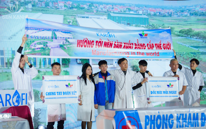 Phần thi văn nghệ đặc sắc của c&aacute;c ph&ograve;ng ban c&ocirc;ng ty Karofi