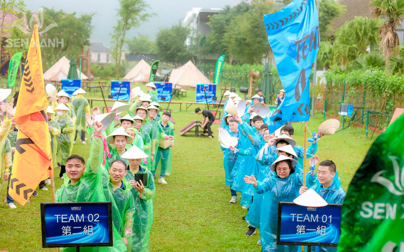D&ugrave; thời tiết c&oacute; mưa cũng kh&ocirc;ng cản nổi tinh thần chơi hết m&igrave;nh của c&aacute;c th&agrave;nh vi&ecirc;n Liteon