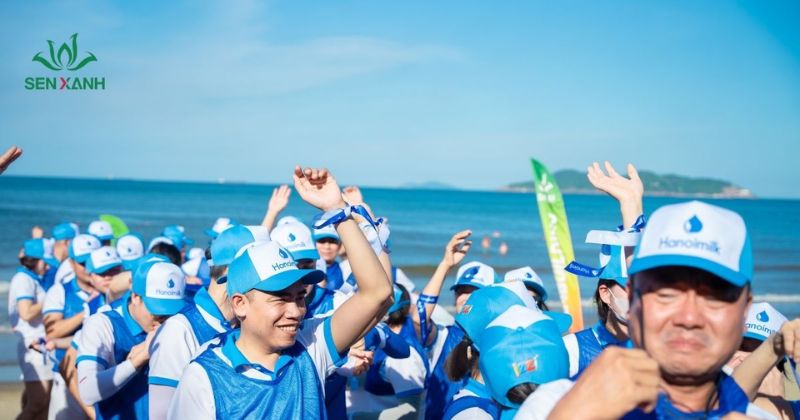 Top 20 trò chơi hoạt náo độc đáo cho sự kiện teambuilding Trò chơi này là cuộc đua tốc độ và yêu cầu sự cẩn thận và chiến thuật hợp lý của người chơi.