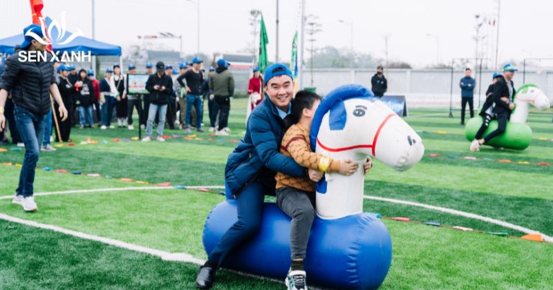 Tr&ograve; chơi mang đến những tr&agrave;ng cười kh&ocirc;ng dứt, tạo kh&ocirc;ng kh&iacute; vui vẻ, thoải m&aacute;i