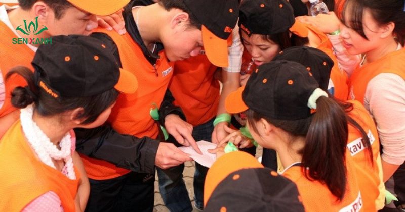 Top 10 trò chơi Teambuilding giải mật mã siêu khó năm 2025 Trò chơi này yêu cầu sự tập trung và khả năng phát hiện những điểm bất thường trong câu từ