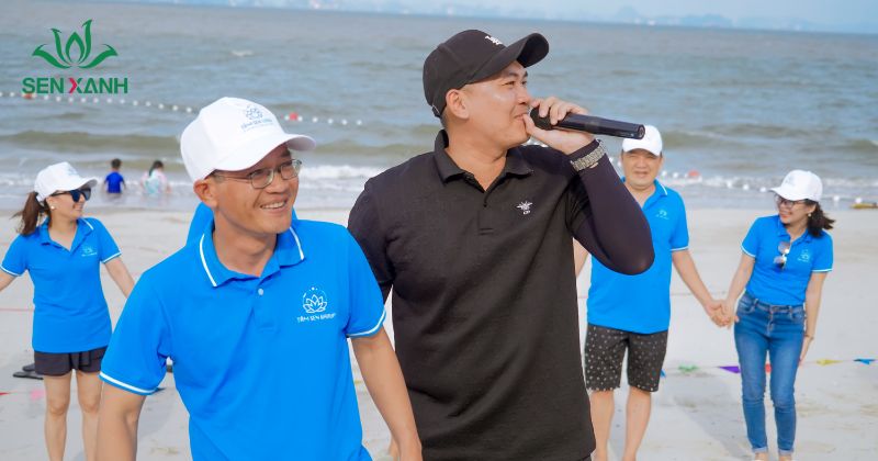 Top 10 trò chơi Teambuilding liên hoàn cực vui năm 2026 Trò chơi này phát triển khả năng suy luận, tư duy logic và khả năng làm việc nhóm dưới áp lực thời gian.