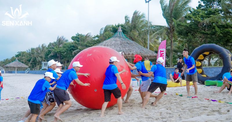 Tr&ograve; chơi tăng sự gắn kết, phối hợp ăn &yacute; v&agrave; mang lại tiếng cười.