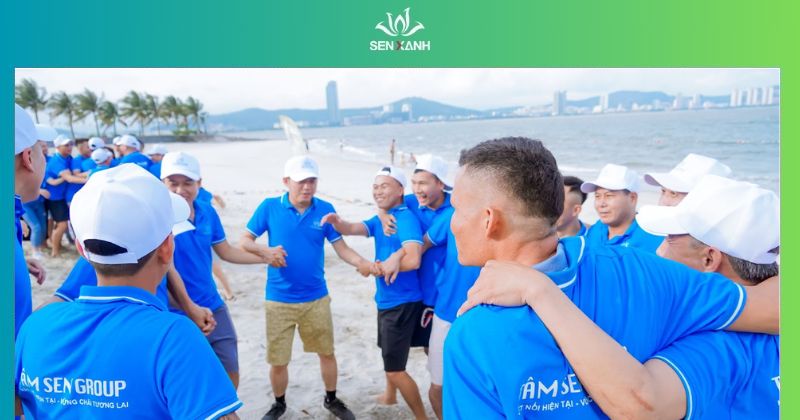 Top 10 trò chơi Teambuilding liên hoàn cực vui năm 2025 Trò chơi này đẩy mạnh sự hợp tác và phát triển khả năng tìm kiếm, kết nối thông tin giữa các thành viên trong nhóm.
