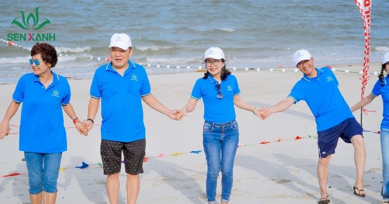 Tr&ograve; chơi n&agrave;y mang t&iacute;nh giải tr&iacute; cao v&agrave; gi&uacute;p nh&oacute;m l&agrave;m quen, thư gi&atilde;n v&agrave; tăng sự đồng đều trong c&aacute;c hoạt động nh&oacute;m.
