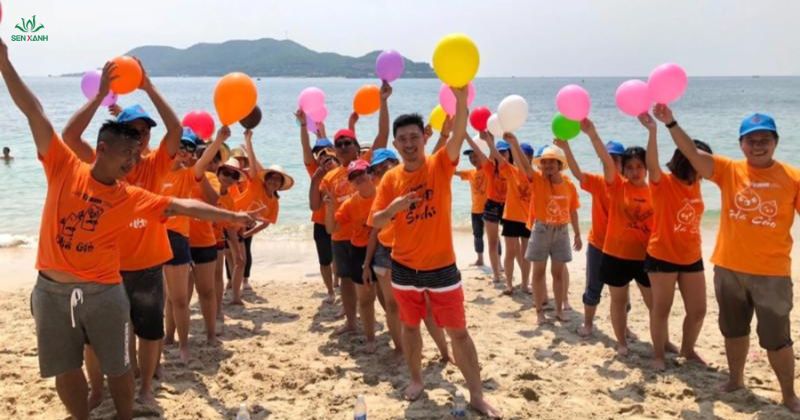 Tr&ograve; chơi ph&aacute;t triển sự kh&eacute;o l&eacute;o v&agrave; nhịp nh&agrave;ng giữa c&aacute;c th&agrave;nh vi&ecirc;n.