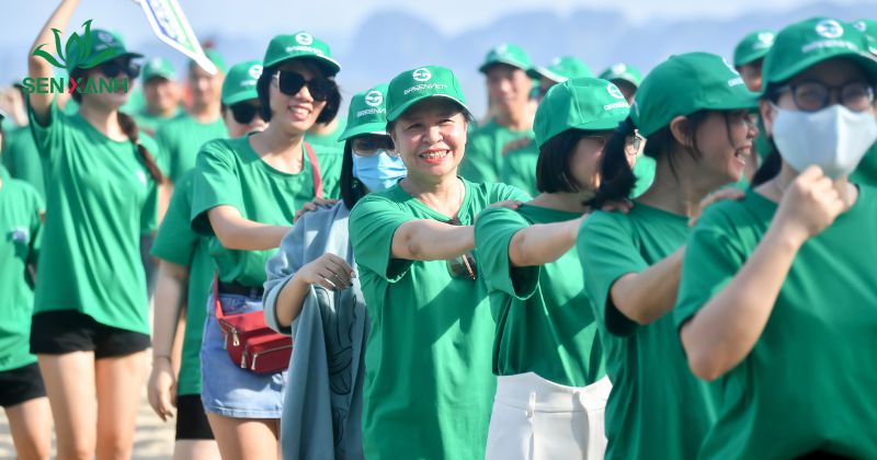 Top 10 trò chơi Teambuilding liên hoàn cực vui năm 2026 Trò chơi này yêu cầu sự sáng tạo, khả năng giải quyết vấn đề và sự hợp tác trong tình huống căng thẳng.