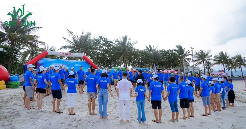 Tr&ograve; chơi n&agrave;y tạo ra sự bất ngờ v&agrave; niềm vui cho mọi người khi thực hiện c&aacute;c thử th&aacute;ch th&uacute; vị.