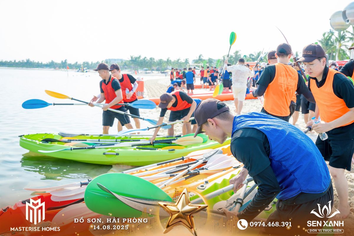Tr&ograve; chơi đua thuyền kayak