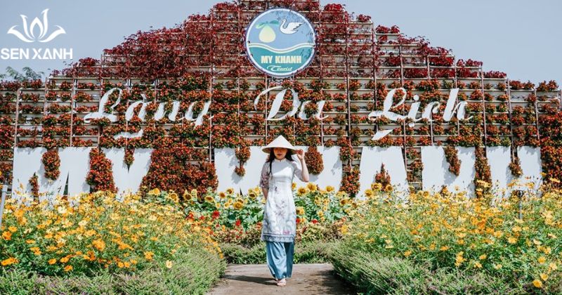 Làng du lịch Mỹ Khánh (Cần Thơ) là một trong những khu du lịch sinh thái lâu đời và nổi tiếng nhất tại miền Tây