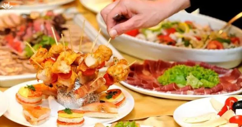 Gợi ý thực đơn các món ăn ngon cho team Building công ty Món buffet