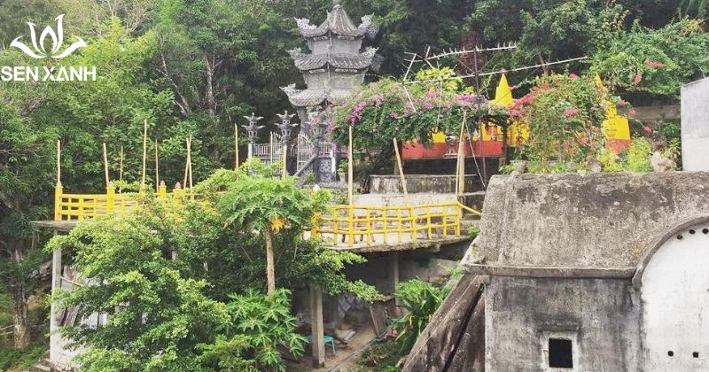 Top những địa điểm team building Đồng Nai hấp dẫn Núi Chứa Chan (Gia Lào) - Nóc nhà Đồng Nai