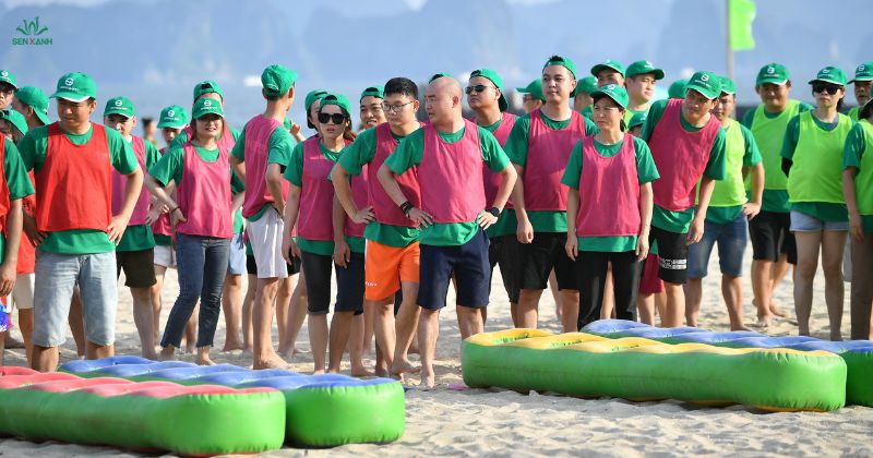 Tr&ograve; chơi đ&ocirc;ng người tham gia