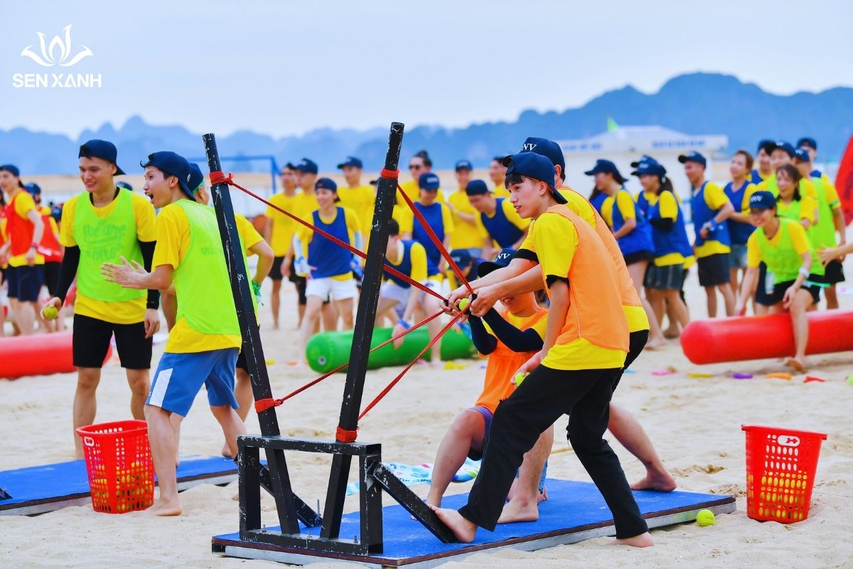 Trò chơi ná bắn chữ U team building Nitto