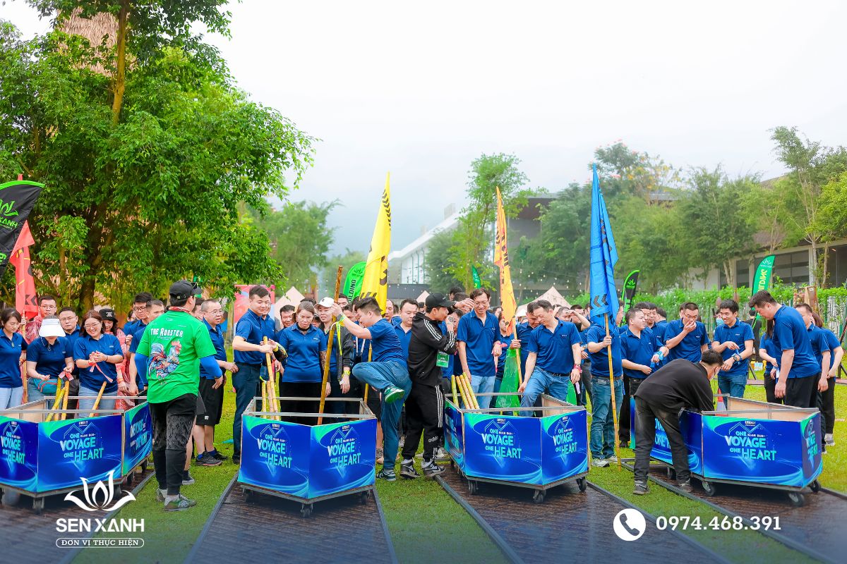 Một địa hình bằng phẳng sẽ thích hợp để chơi các hoạt động Team Building Một địa hình bằng phẳng sẽ thích hợp để chơi các hoạt động Team Building