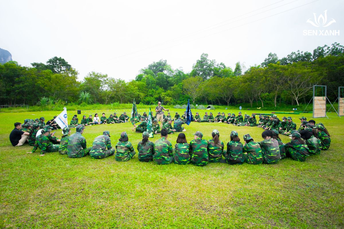 Sân cỏ thiên nhiên teambuilding gentis