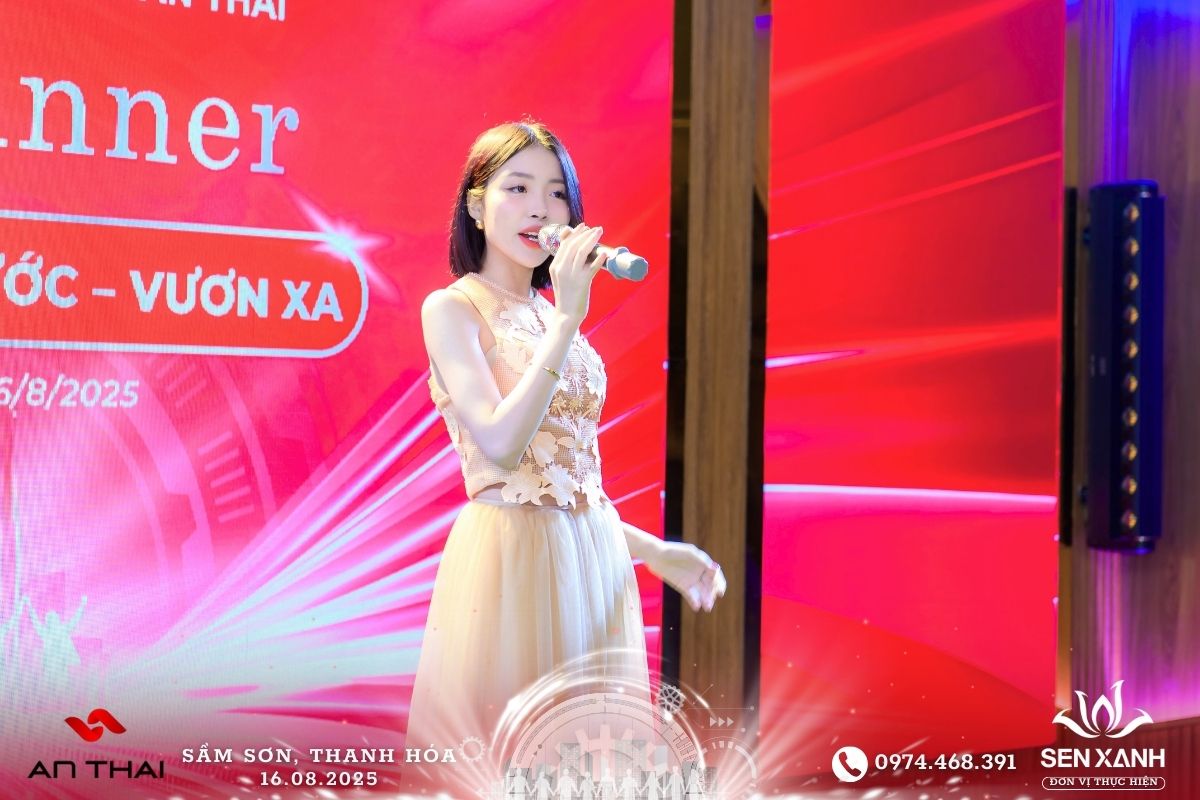 Tổ chức gala Dinner 2025 - An Thái - Gắn kết - Vững bước - Vươn xa ca sỹ hát trong Gala