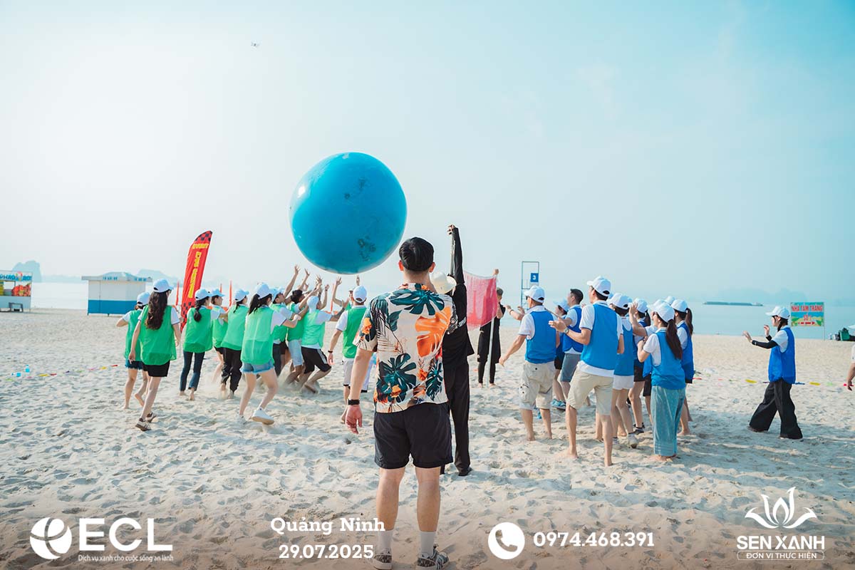 Tham gia tr&ograve; chơi chuyền b&oacute;ng 