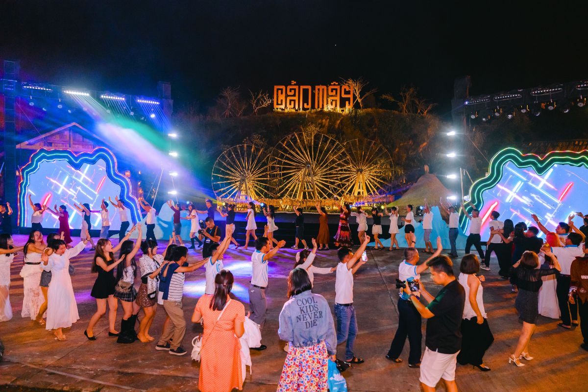 Tổ chức Gala Dinner 2025 - Karofi Đoàn 1 - Cam kết - Vươn tầm - Đổi mới Gala Dinner 2025 Karofi