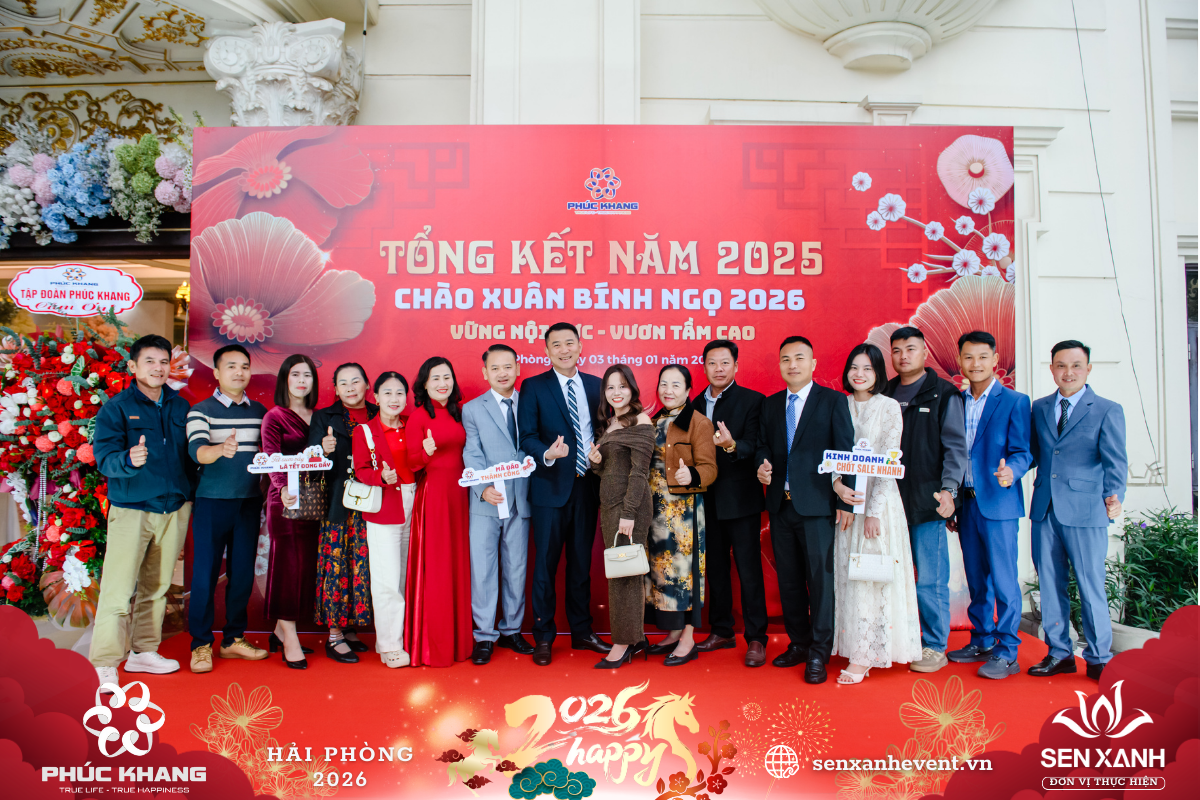 Phúc Khang Group check in trước sự kiện Phúc Khang Group check in trước sự kiện