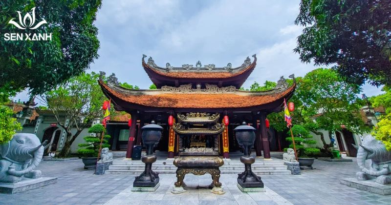 Đền Đ&ocirc; nổi tiếng l&agrave; khu di t&iacute;ch lịch sử &ndash; văn h&oacute;a nổi tiếng, gắn liền với triều đại nh&agrave; L&yacute;.