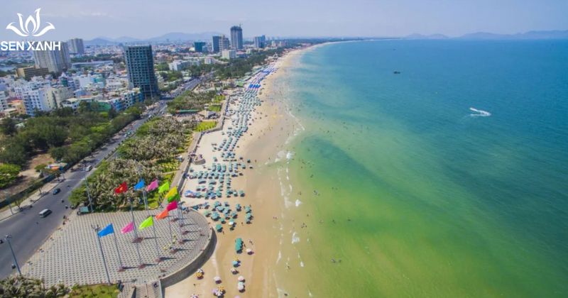 B&atilde;i Sau, hay c&ograve;n gọi l&agrave; b&atilde;i Th&ugrave;y V&acirc;n, l&agrave; địa điểm tổ chức teambuilding phổ biến