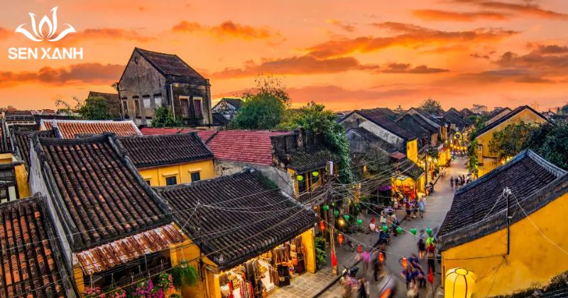 Phố cổ Hội An kh&ocirc;ng chỉ l&agrave; di sản văn h&oacute;a thế giới m&agrave; c&ograve;n l&agrave; địa điểm team building s&aacute;ng tạo, gi&agrave;u bản sắc