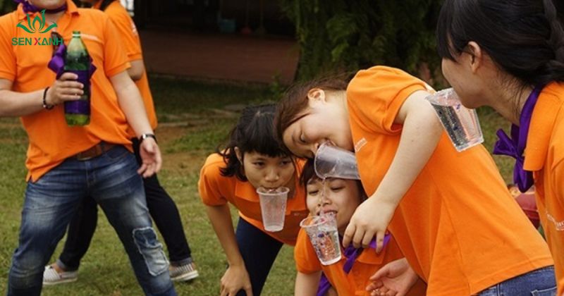 Tr&ograve; chơi đơn giản nhưng tạo ra v&ocirc; số biểu cảm &ldquo;m&eacute;o m&oacute;&rdquo; v&ocirc; c&ugrave;ng h&agrave;i hước.