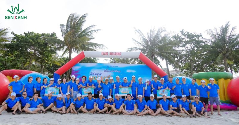 Tr&ograve; chơi team building bựa c&oacute; thể dễ d&agrave;ng điều chỉnh mức độ để ph&ugrave; hợp với nhiều độ tuổi, m&ocirc;i trường v&agrave; quy m&ocirc; kh&aacute;c nhau