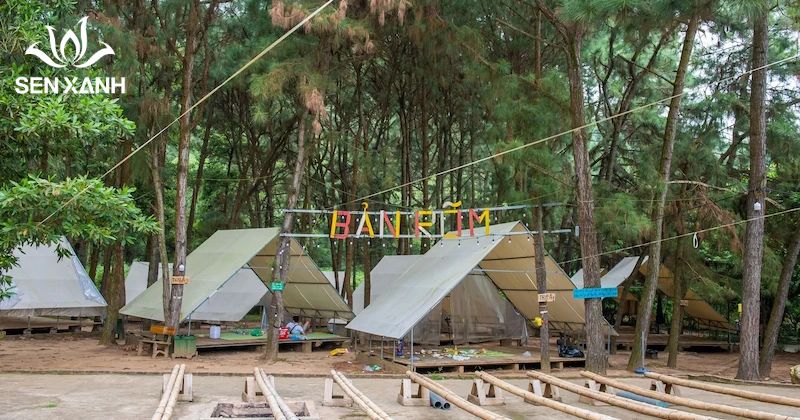 10+ địa điểm tổ chức team building cho nhóm nhỏ cực hấp dẫn Bản Rõm là lựa chọn khá hợp lý nếu bạn đang muốn tổ chức team building cho nhóm nhỏ theo hướng gần gũi với thiên nhiên.