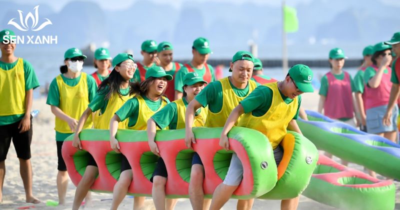 Tr&ograve; chơi cực kỳ ph&ugrave; hợp cho team building b&atilde;i biển, mang lại cảm gi&aacute;c hồi hộp v&agrave; vui nhộn.